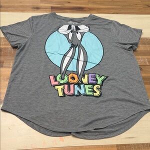 Warner Bros. Gray Looney Tunes Tee with Colorful Graphic